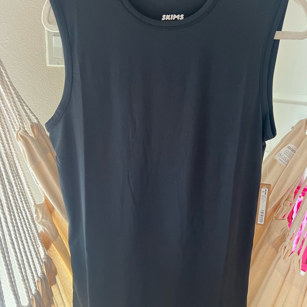 SKIMS Black Sleeveless Top